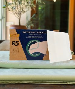 Detersivo per il bucato in foglietti solubili con enzimi - 30 lavaggi | R5 Living
