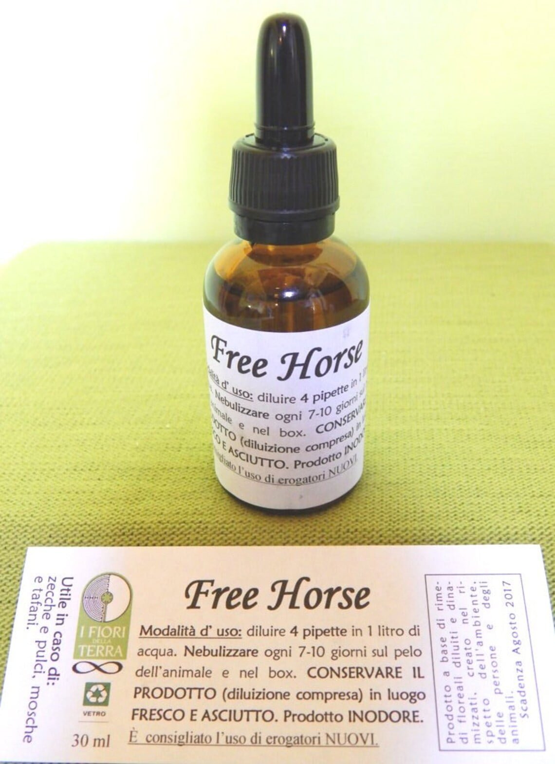 FREE HORSE | Rimedio naturale contro zecche, pulci e tafani - immagine 2